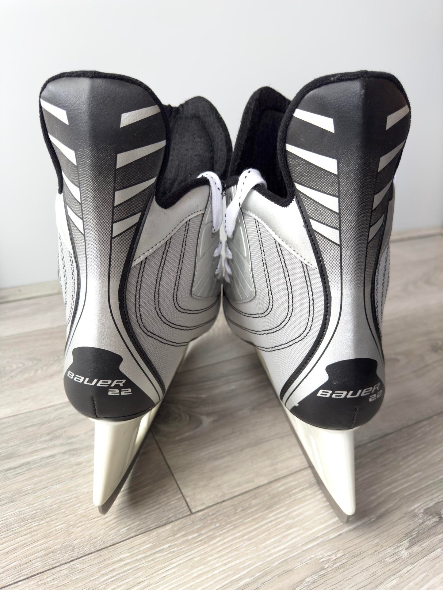 Bauer 22 "Silver Surfer" - UK 9.5