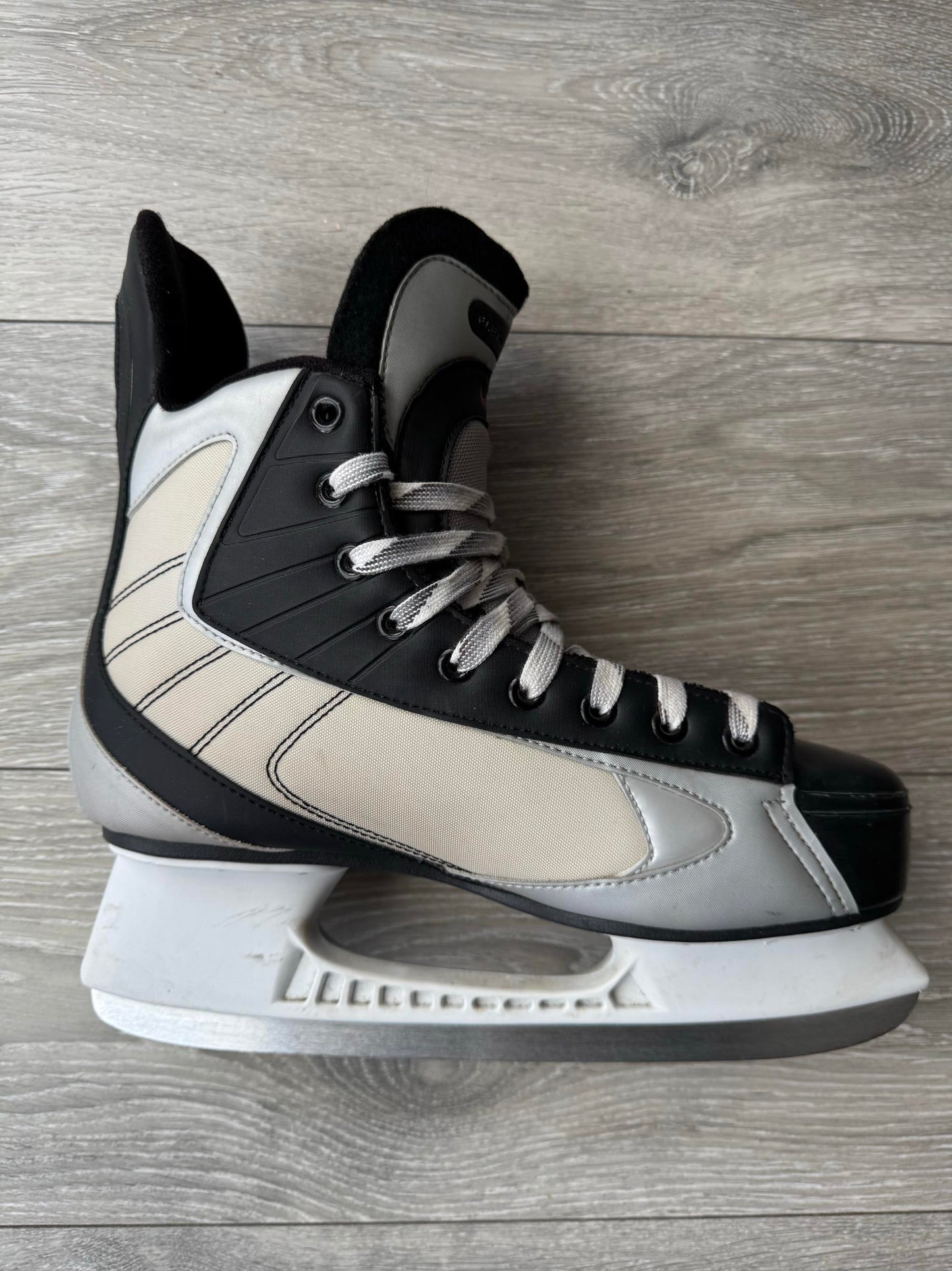 Flexlite 4 - UK 9.5