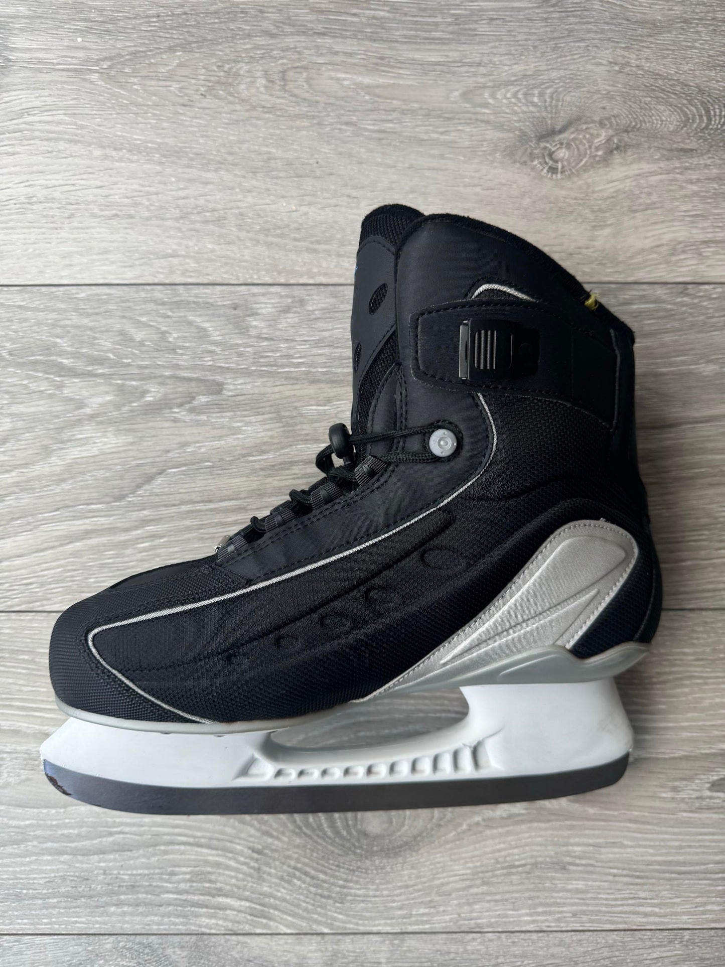 Nike NDorfin - UK 9