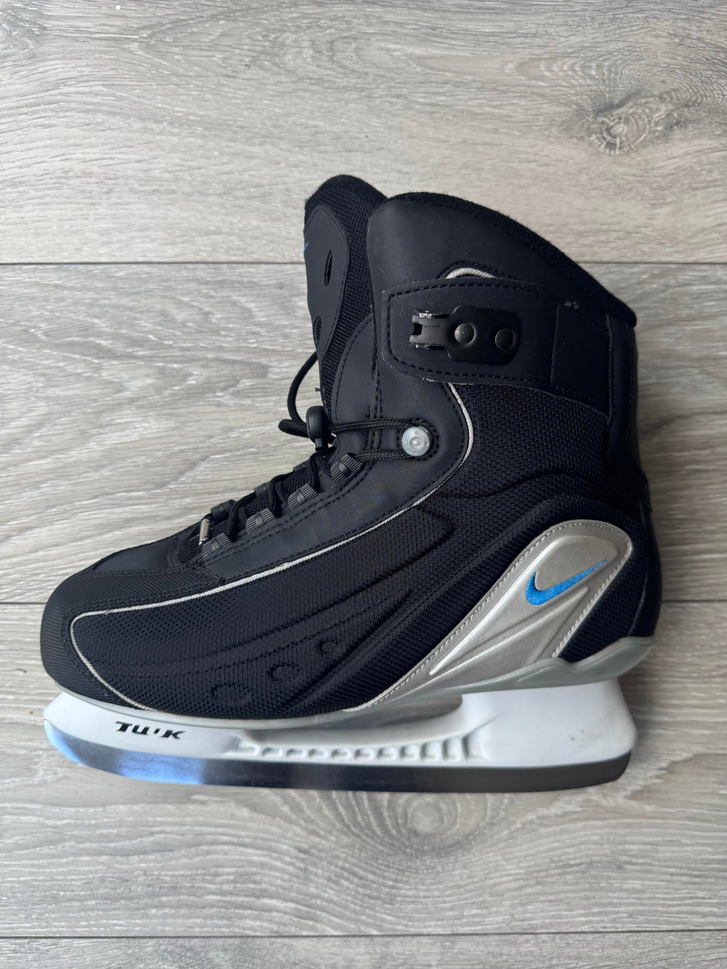 Nike NDorfin - UK 9