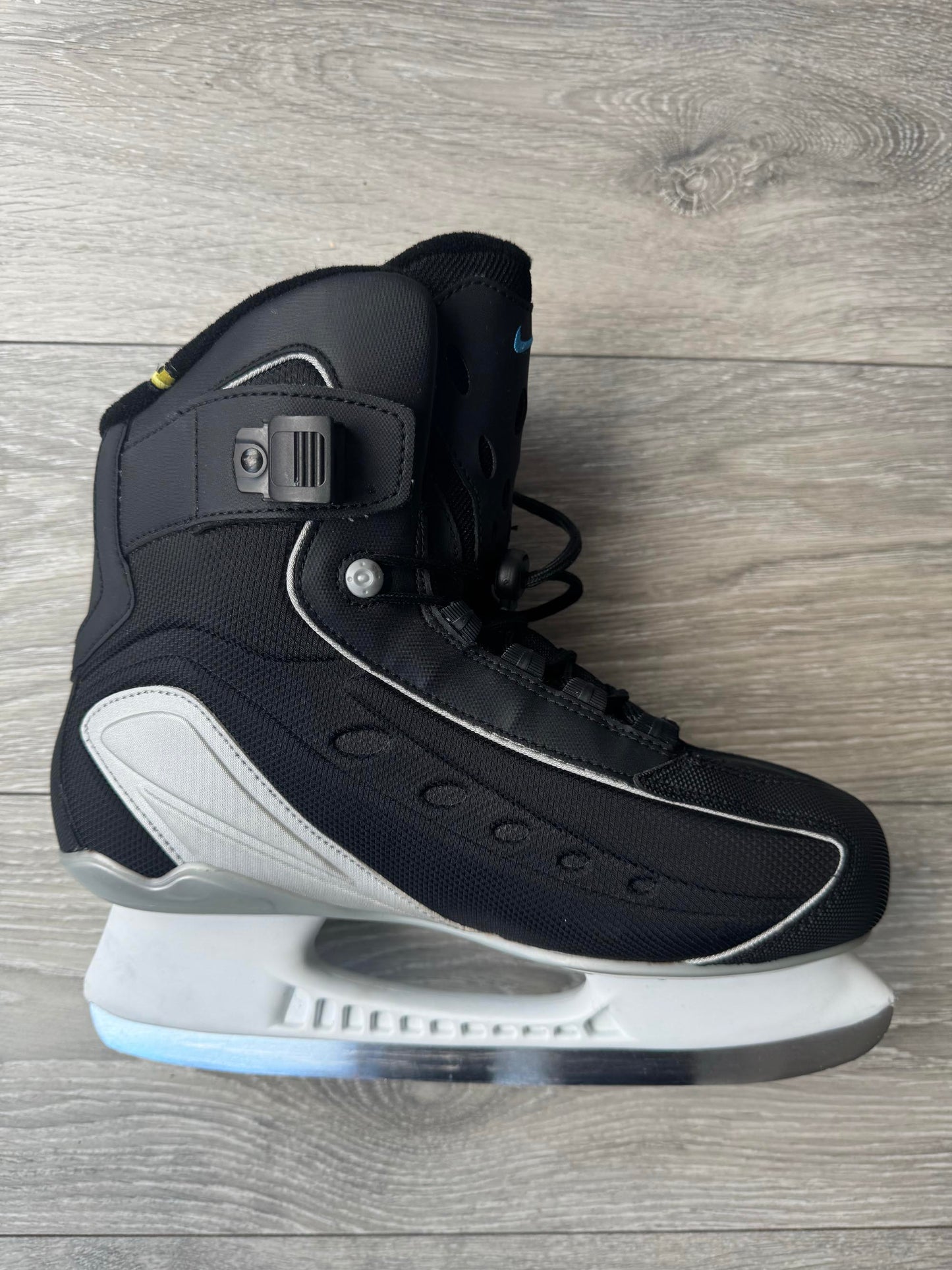 Nike NDorfin - UK 9