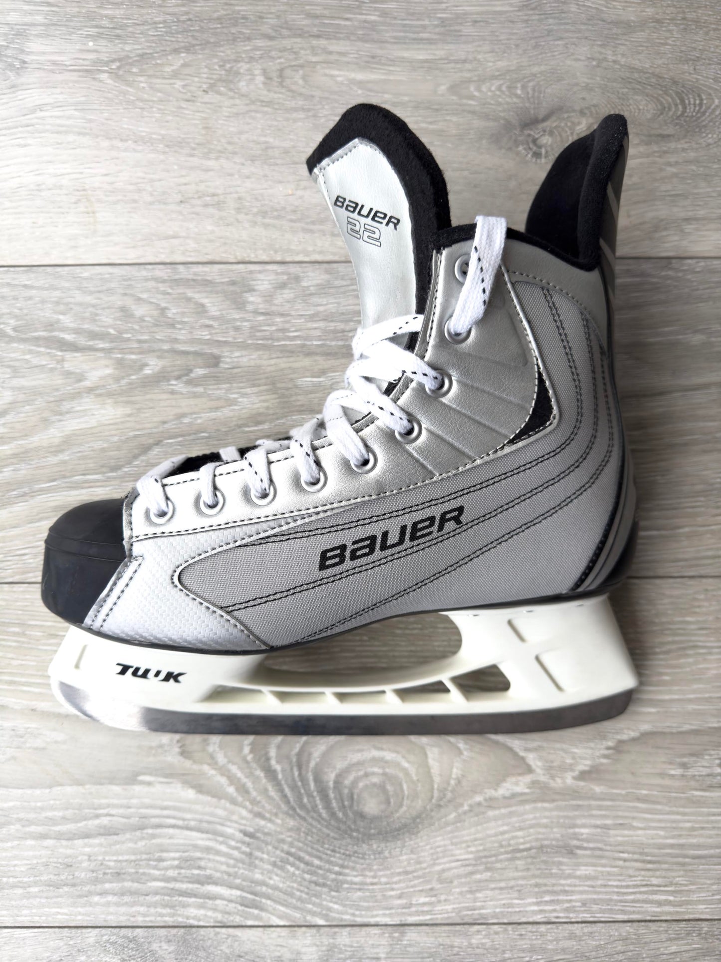 Bauer 22 "Silver Surfer" - UK 9.5