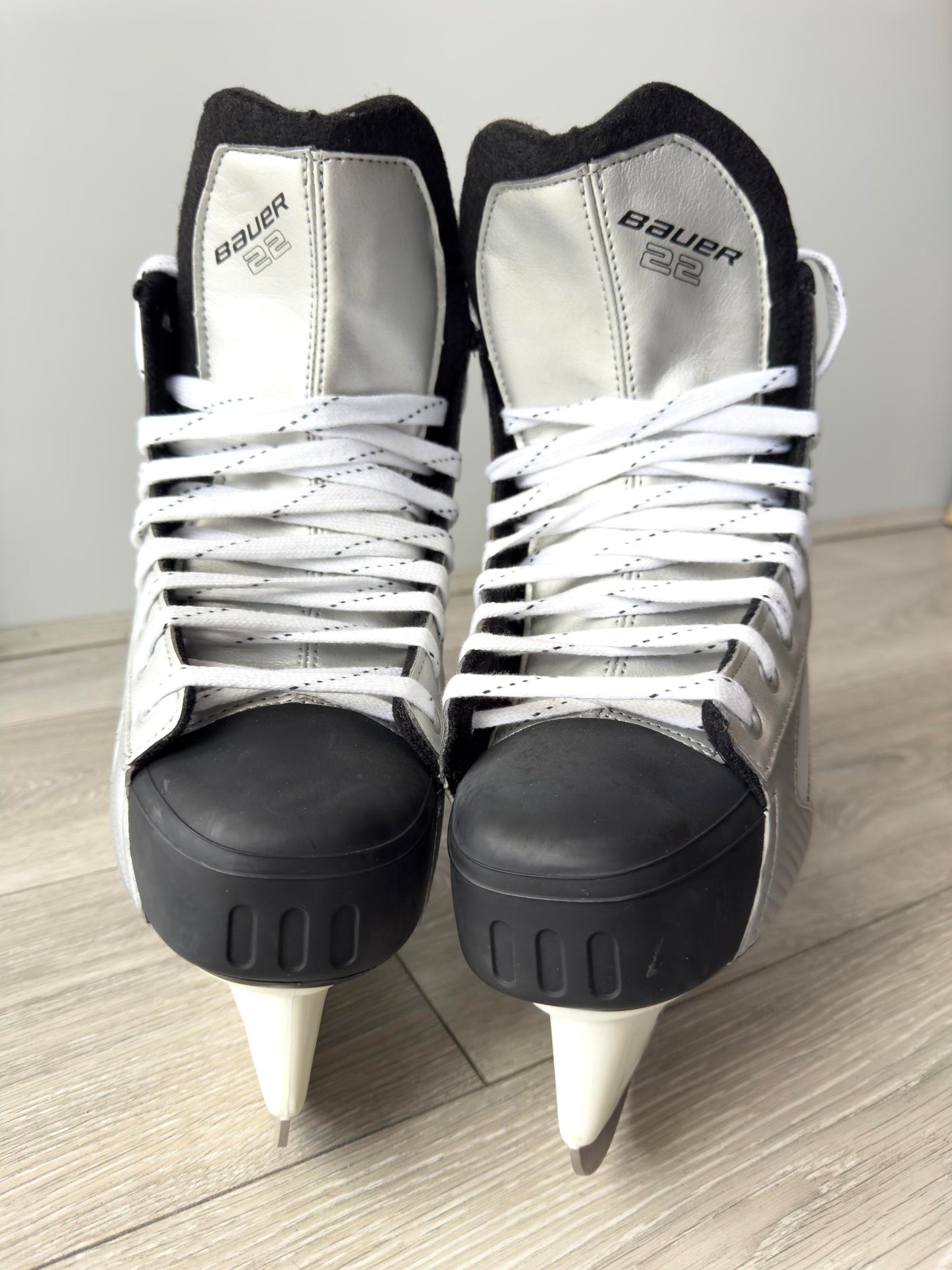 Bauer 22 "Silver Surfer" - UK 9.5